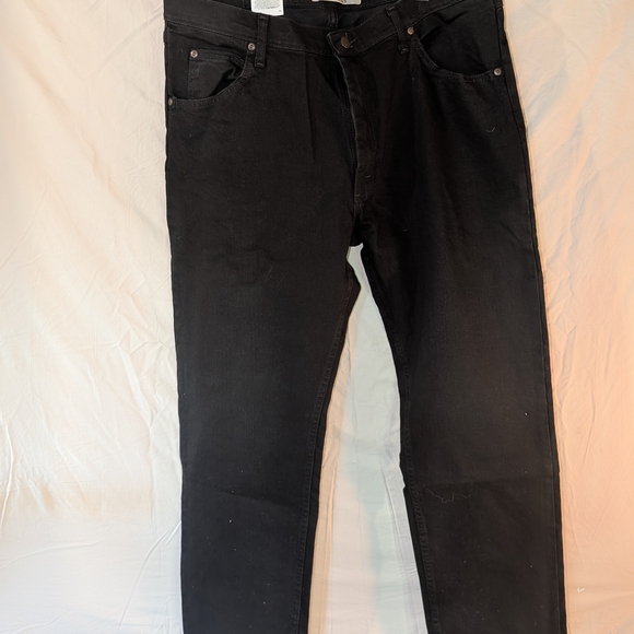 Wrangler Men's Dark Jeans - Picture 2 of 2